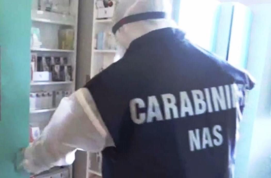 Certificato vaccinale sospetto del medico “no vax”: indagano i Nas di Treviso