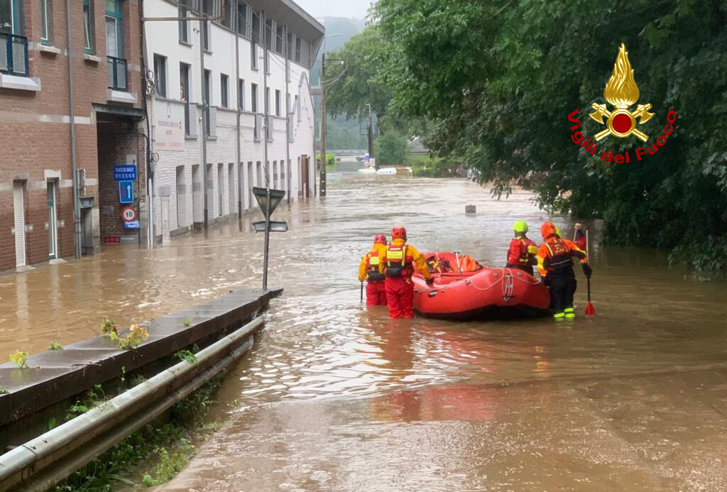 Alluvioni in Germania e Belgio, già al lavoro i soccorritori veneti dei Vigili del fuoco