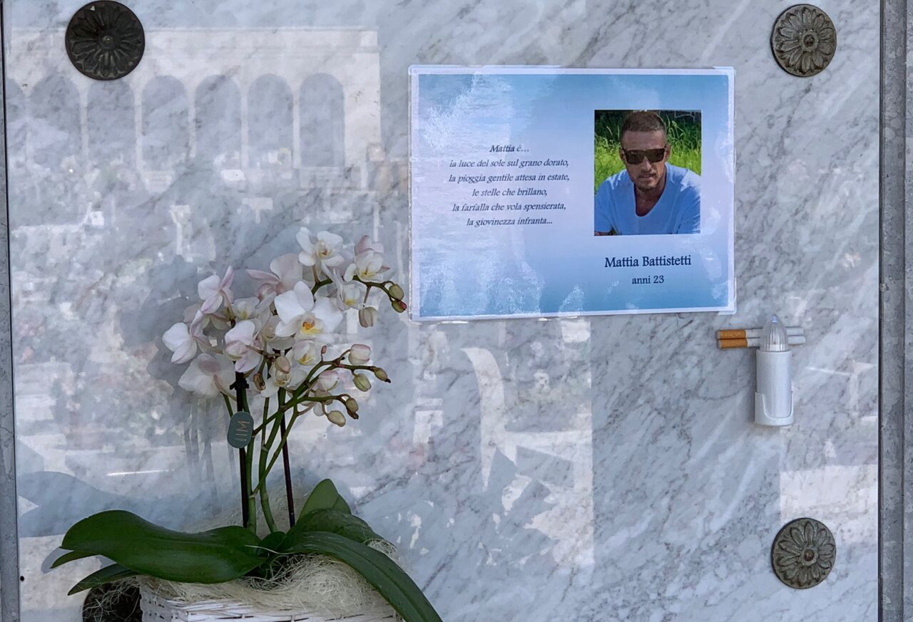 Tre mesi senza Mattia, il dolore e la rabbia di mamma Monica: “Fermiamo questa strage”