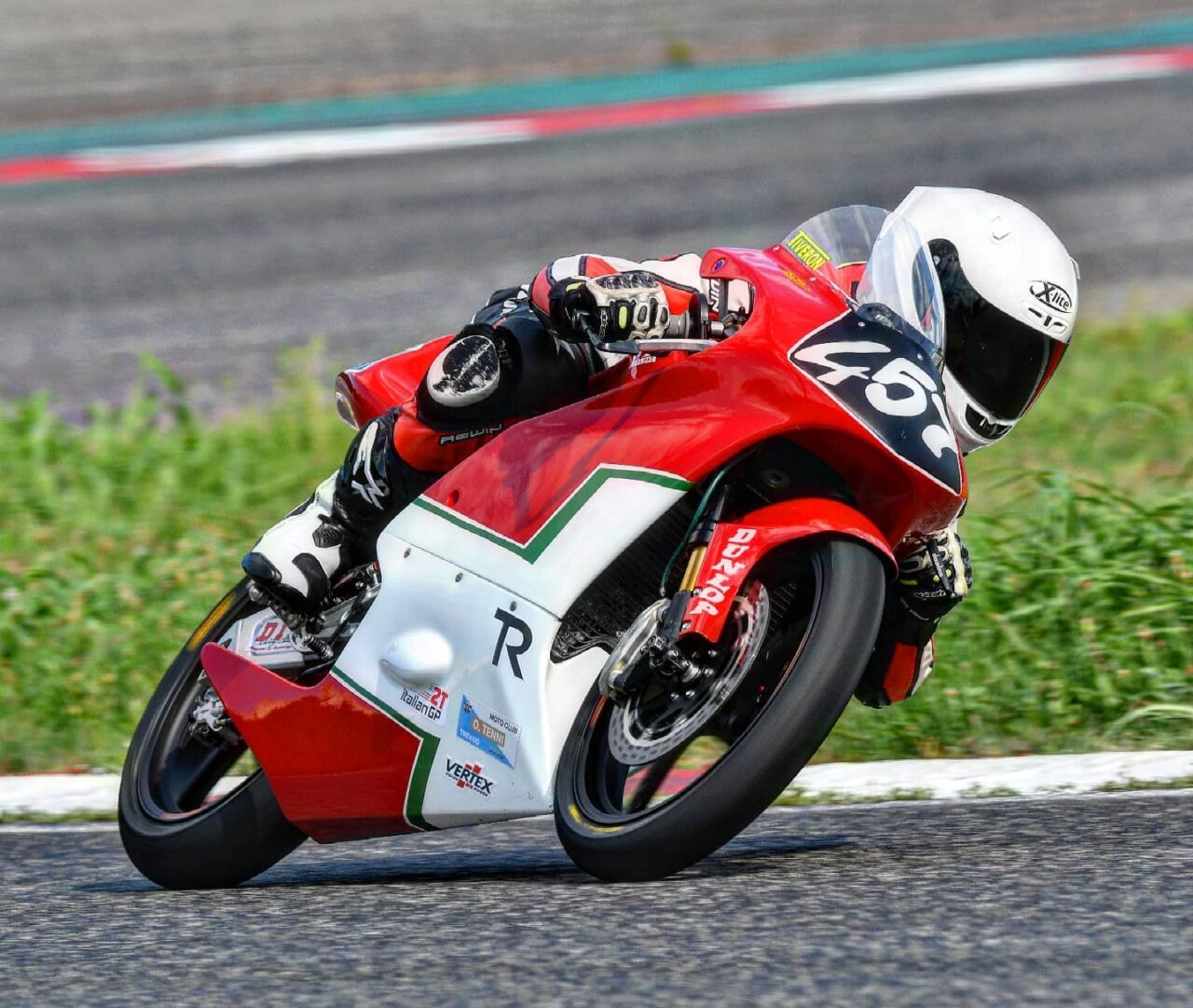 Motociclismo, il trevigiano Tiveron sesto e nono nel gp di Magione