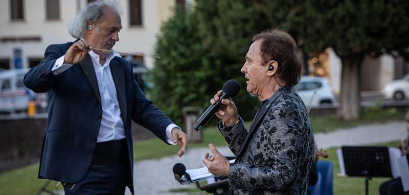 Roby Facchinetti a Castelfranco per la prima assoluta del concerto pop sinfonico