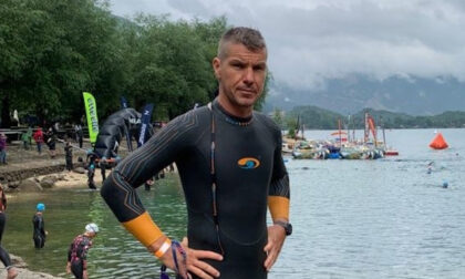 Drammatico incidente, auto investe ciclista: è morto il triatleta Maurizio Casagrande