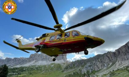 Sale al rifugio in mountain bike e poi ha un malore: in ospedale 50enne trevigiano