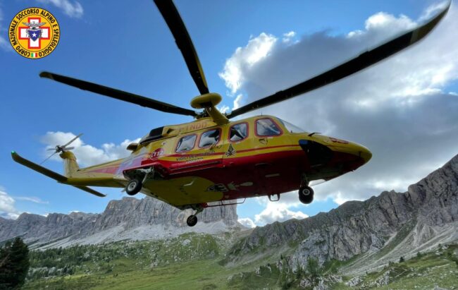 Tragedia in montagna, scivola sul sentiero e precipita per 25 metri ...