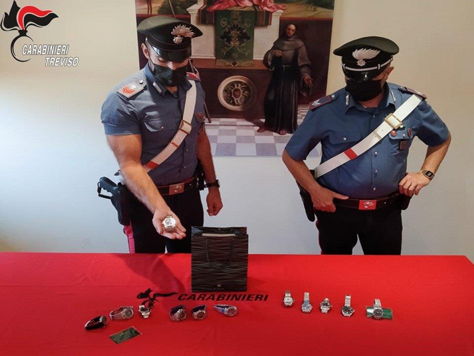 L’insospettabile studente che girava in centro a Castelfranco con tredici Rolex “tarocchi”