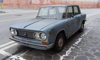 La mitica Lancia Fulvia di Conegliano lascia il "suo" parcheggio dopo 47 anni!