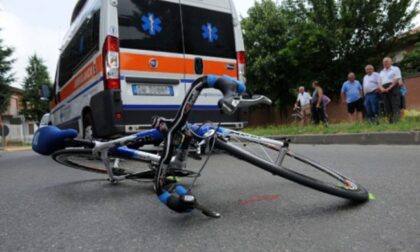 Ciclista 14enne di Montebelluna investito da un furgone: ricoverato in ospedale