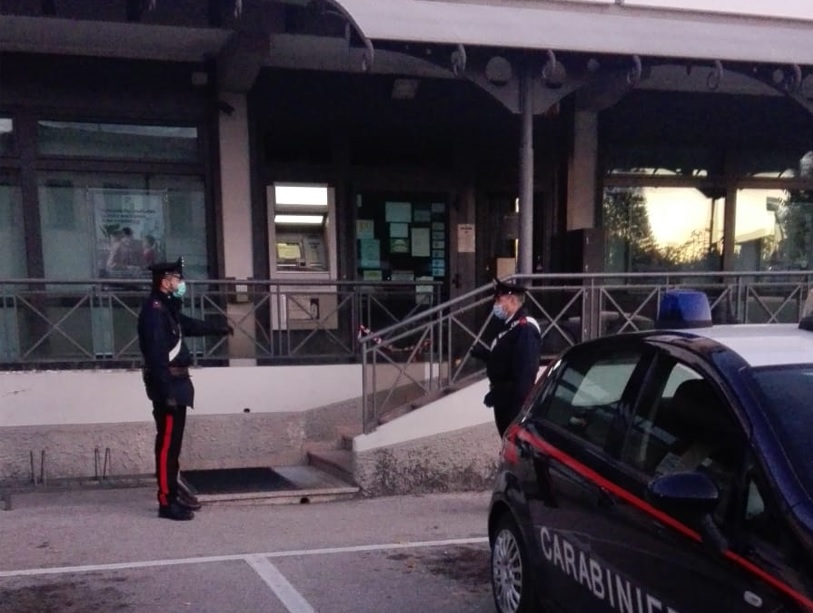 Banda di malviventi dà l’assalto allo sportello bancomat di Mansuè
