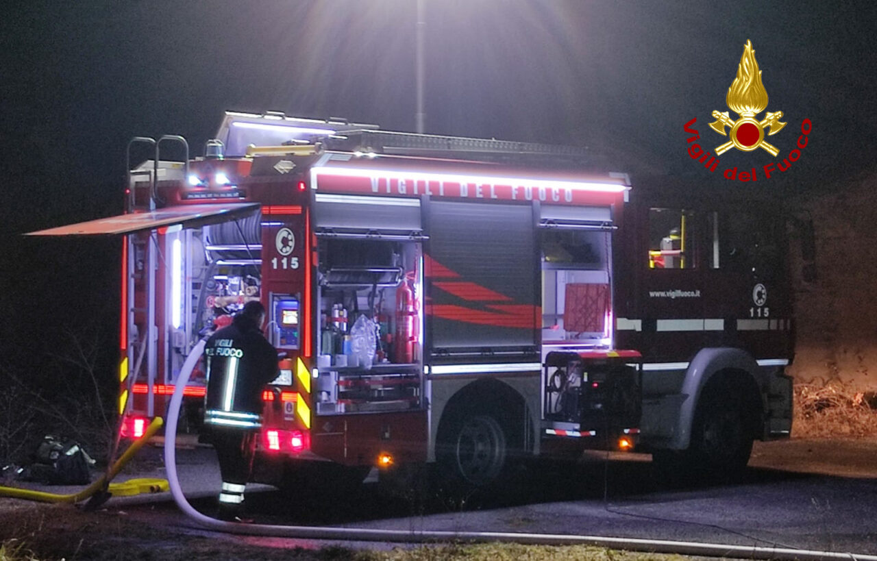 Paura a Conegliano, incendio nella palazzina: una ventina di famiglie evacuate