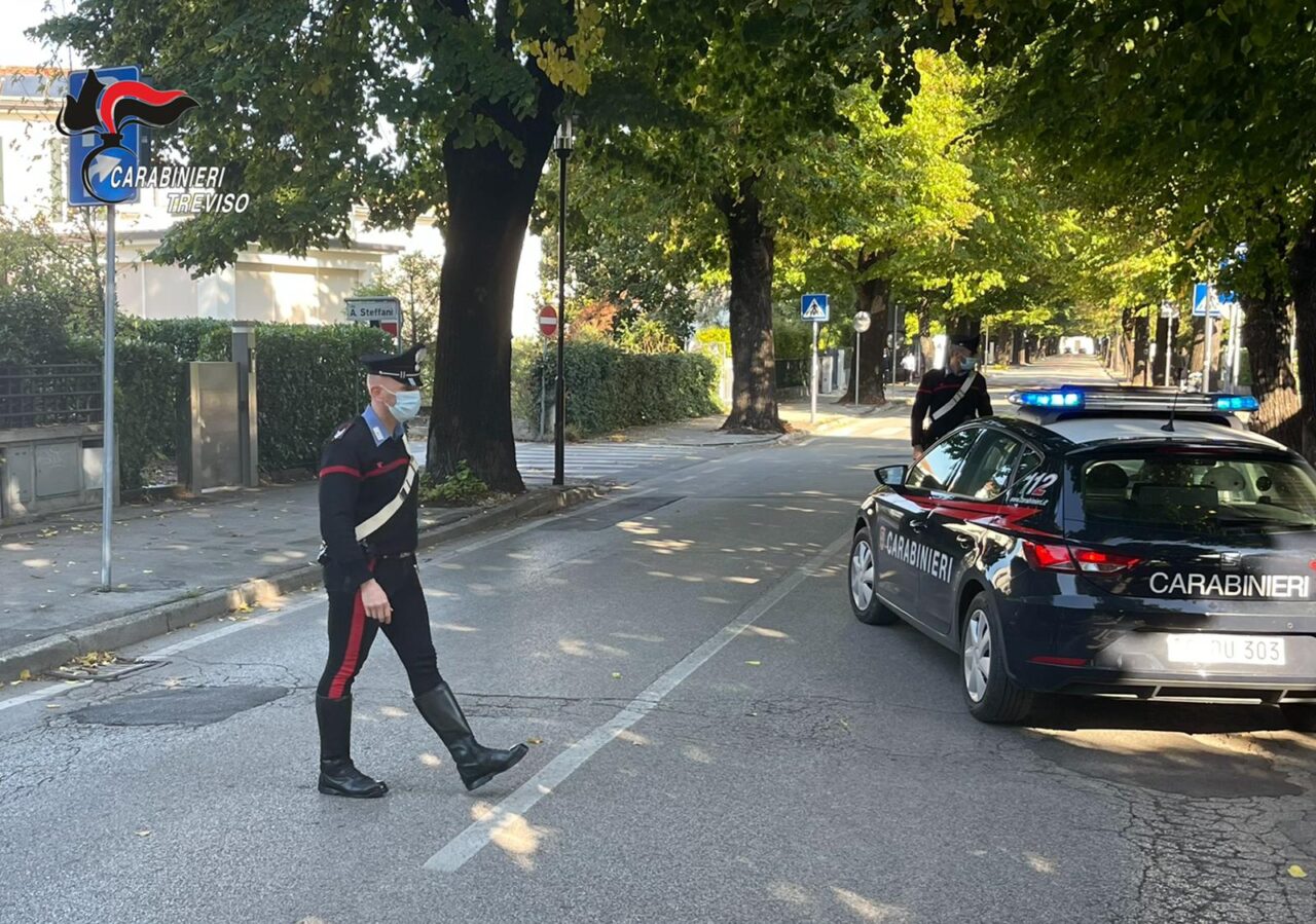 Rapina in casa a Castelfranco, 33enne preso con 4mila euro di gioielli appena rubati