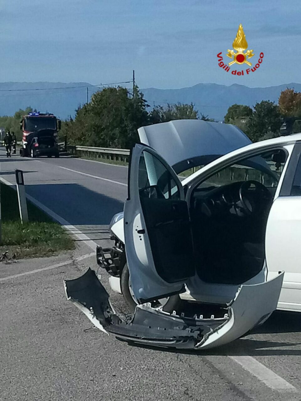 Scontro tra due auto a Cimavilla di Codognè: feriti un uomo e una donna