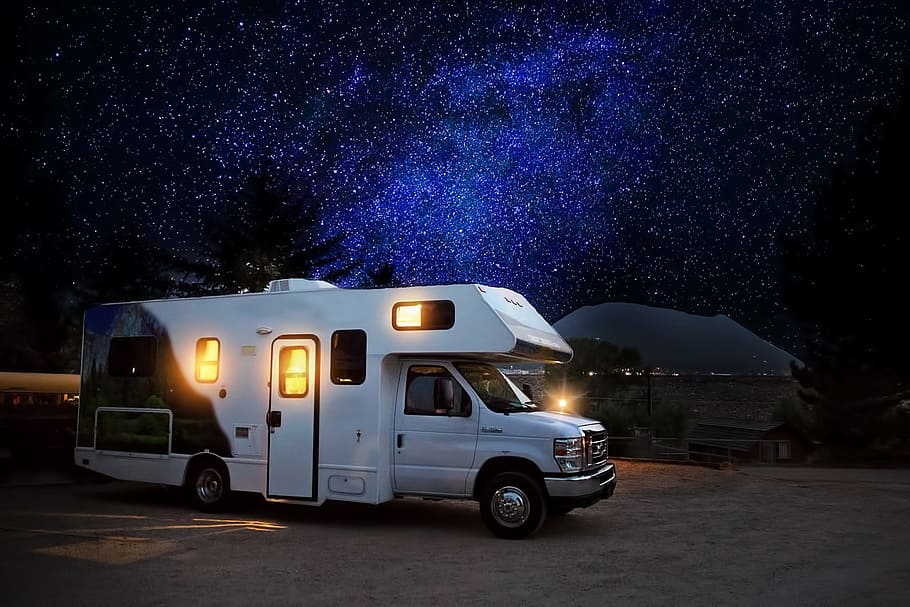 Noleggiano un camper da 40mila euro e poi spariscono nel nulla