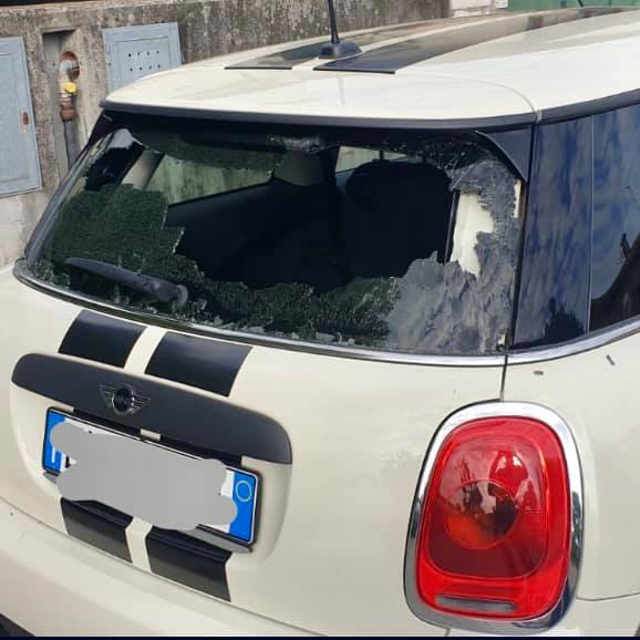 Auto danneggiate a Castelfranco, preso il vandalo: è un 19enne del posto