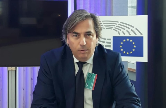 Covid, ricoverato a Vittorio Veneto leader no vax trevigiano: era tornato da Medjugorje