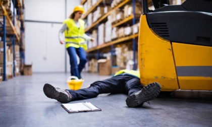 Infortuni sul lavoro, un portale per le denunce anonime: è polemica. Zanoni (Pd): "Strumento per salvare vite"