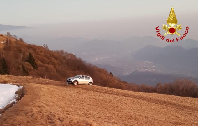 Valdobbiadene, l’auto del tecnico Enel stava per finire nel dirupo