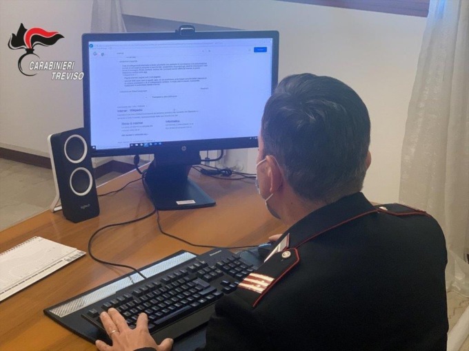 Truffe online ai danni di ignari acquirenti: individuati i responsabili