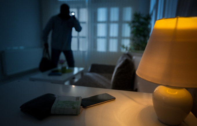 Anziani rapinati in casa ad Altivole: il basista (italiano) conosceva le vittime