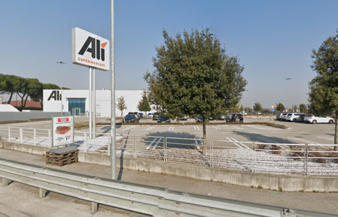 Ladri in azione ad Istrana: svuotata la cassaforte del supermercato Aliper