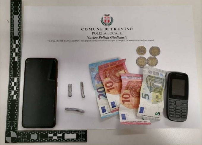 Treviso, la Polizia locale arresta un pusher nigeriano in zona Terraglio