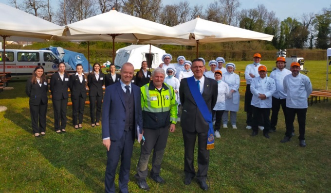 Gli studenti del Maffioli a lezione di “cucina d’emergenza” dalla Protezione Civile