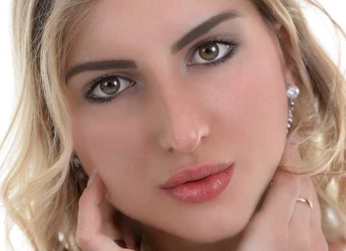 Morte Sara Pegoraro, la modella uccisa da un’overdose di eroina? La Procura apre un’inchiesta