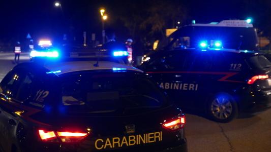 Colpo di sonno, auto contro l’albero: due bambini feriti. Frontale sul Terraglio, 56enne grave