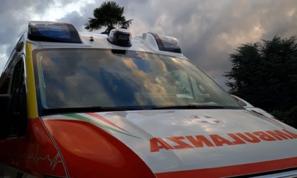 Bimbo sta morendo soffocato, carabiniere in vacanza interviene e gli salva la vita