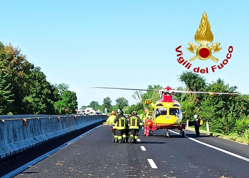 Incidente in A4 tra Portogruaro e San Stino, camionista incastrato tra ...