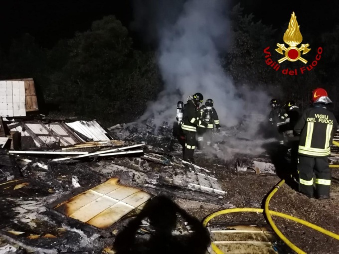 Incendio alla Reflex di Biancade: a fuoco quasi 500 pannelli solari dismessi