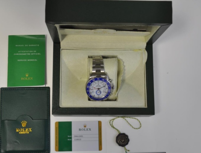 Auto “fantasma” e Rolex taroccati, maxi truffa sventata dalla Polizia: denunciati tre trevigiani