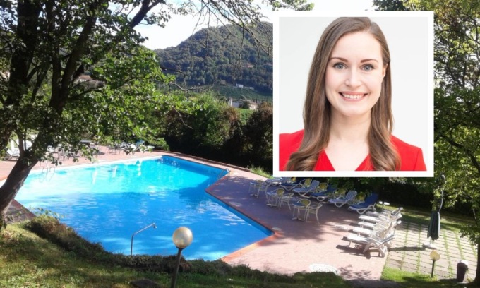 La premier finlandese Sanna Marin in vacanza sulle Colline Unesco