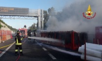 Incendio in Autostrada A27: in fiamme un container all'interno di un cantiere