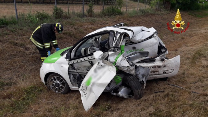 Scontro tra due auto tra allacciamento dell’A28 e lo svincolo Treviso Nord: due feriti