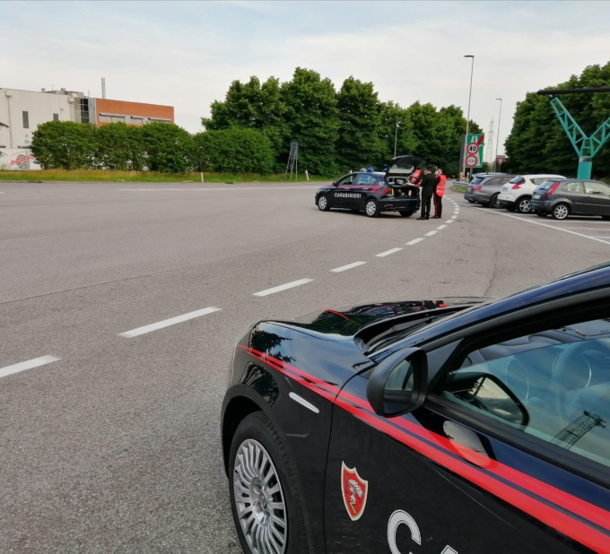 Carabinieri, controlli nel fine settimana: due denunce e 6 patenti ritirate sulla Treviso Mare