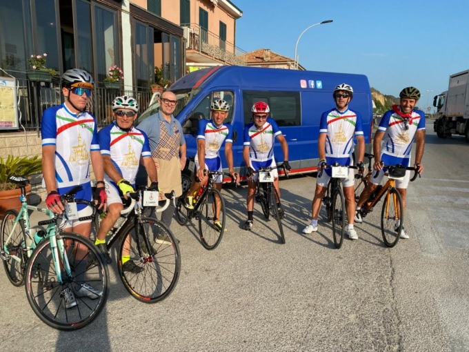 1200 chilometri in bici da Negrisia a Gerusalemme per ricordare don Giuseppe Querin