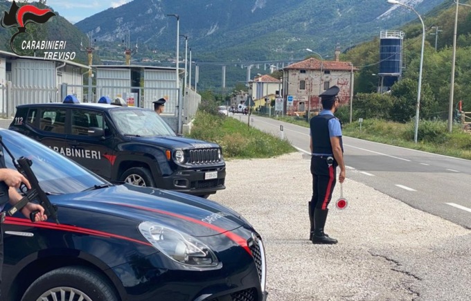 Carabinieri, controlli a tappeto sulla strade della Marca trevigiana nell’ultimo weekend di agosto