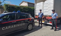 Dipendenti infedeli sorpresi dai Carabinieri: di giorno lavoravano, di notte rubavano