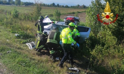 Scontro frontale sulla Treviso Mare: morto 54enne, due feriti