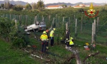 Perde il controllo dell’auto e “vola” nel vigneto a Valdobbiadene