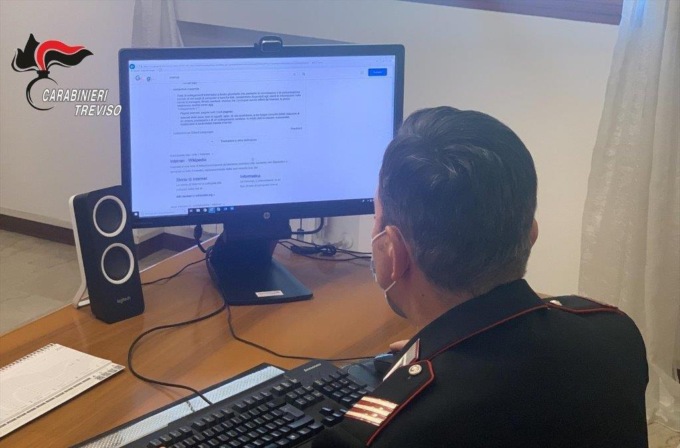Loro mettono in vendita online, i truffatori in agguato si arricchiscono