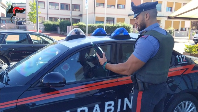 Controlli nella Marca: tre automobilisti sorpresi ubriachi alla guida, patenti ritirate