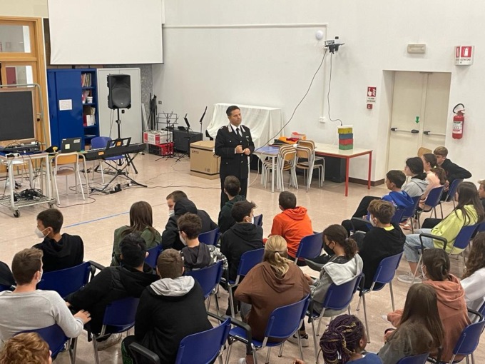 Legalità a scuola e contrasto a bullismo e cyberbullismo: gli studenti di Castelfranco a “lezione” dai Carabinieri