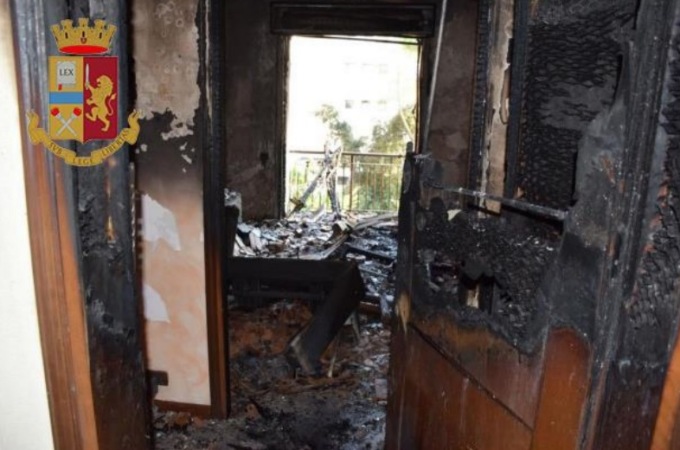 Litiga con la compagna e dà fuoco all’appartamento: una donna anziana disabile rischia la vita