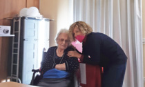 La centenaria Gina festeggiata alla Casa di Soggiorno Prealpina