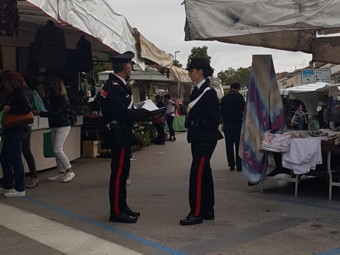 Carabinieri Treviso, pattuglie a piedi in centro storico e al mercato per garantire più sicurezza