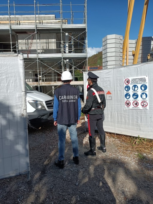 Infortuni sul lavoro, bloccato cantiere edile a Vittorio Veneto: troppe irregolarità