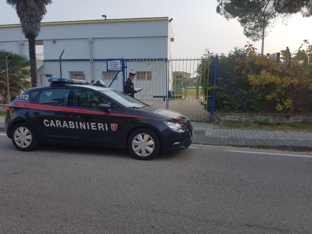 Conegliano, giocatori spogliati di denaro e preziosi durante la partita di calcio