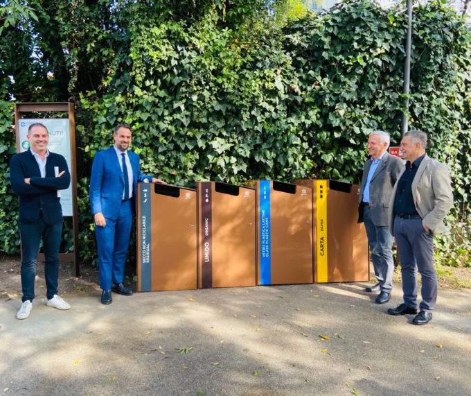 Treviso, installati in Restera i primi contenitori per rifiuti “intelligenti”: monitorano il loro livello di riempimento