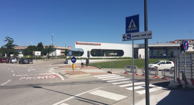 Raid vandalico alla Microbiologia del Ca’ Foncello, Zaia: “Gesto vile, spero vengano presi e puniti”